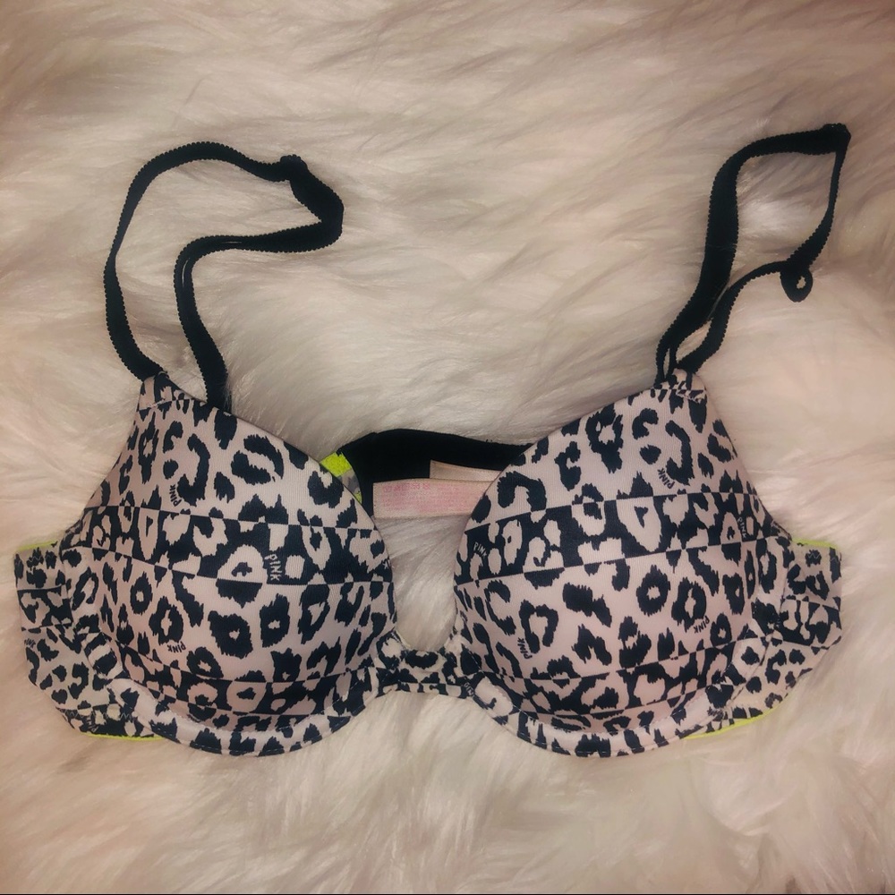 PINK Wear Everywhere Bra